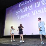 „Atlasul Universului”, filmul românesc de aventură care a cucerit copiii și a stârnit nostalgia și aprecierea adulților în festivaluri din Europa și Asia, se vede în avanpremieră la festivaluri din România