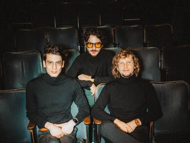 În 28 iulie, formația Amphitrio în finala Euroradio Jazz Competition