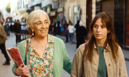 „Strada Málaga” — povestea unei femei de 79 de ani care refuză să renunțe la viață, la dragoste și la casa ei