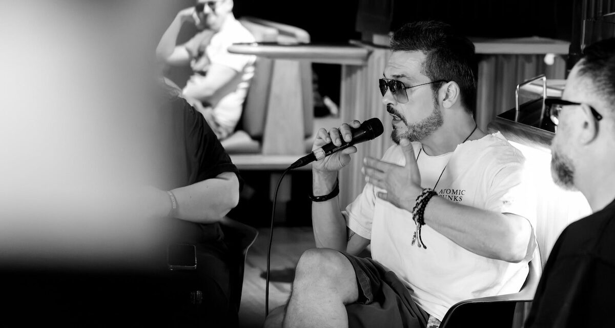 Prima ediție Stray Lights Festival a adus împreună comunitatea muzicii alternative contemporane la Control Club