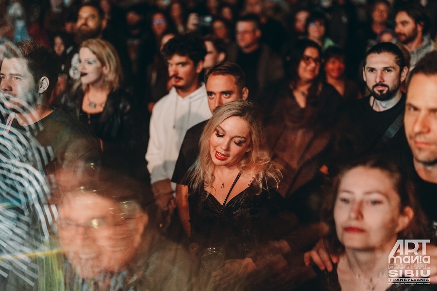 ARTmania își extinde activitatea de publicitate – servicii pentru festivaluri, artiști și conferințe muzicale, producție de videoclipuri și lansează trei noi sub-branduri: ARTmania Studios, ARTmania Records și ARTmania Technics