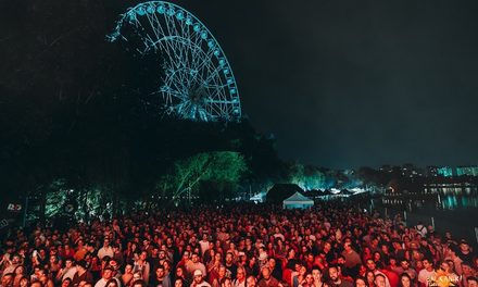 15.000 de oameni au participat la Balkanik Festival #13. Brâncuși Reimagined a transformat Parcul Tei prin sculptură, lumină și video mapping