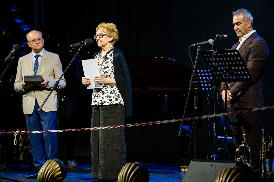 Gala premiilor UCMR – ediţia a 55-a, o seară de excelență pe scena Operei bucureştene | Doina Rotaru – recompensată cu Marele Premiu UCMR pentru întreaga activitate