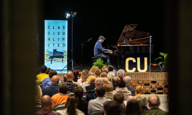 Classic Unlimited revine în județul Cluj cu trei concerte: pian, poezie și artă vizuală la Gilău, Cluj-Napoca și Gherla