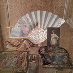 Moda, memoria și identitatea Bucureștiului, într-o expozițiecu aproape 1.000 de piese de epocă, la ARCUB